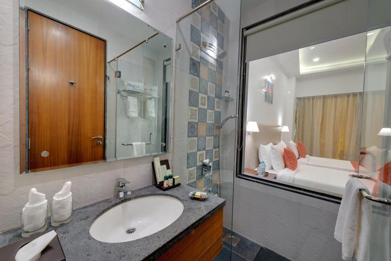 Viola Beacon Resort, Лонавла Екстер'єр фото